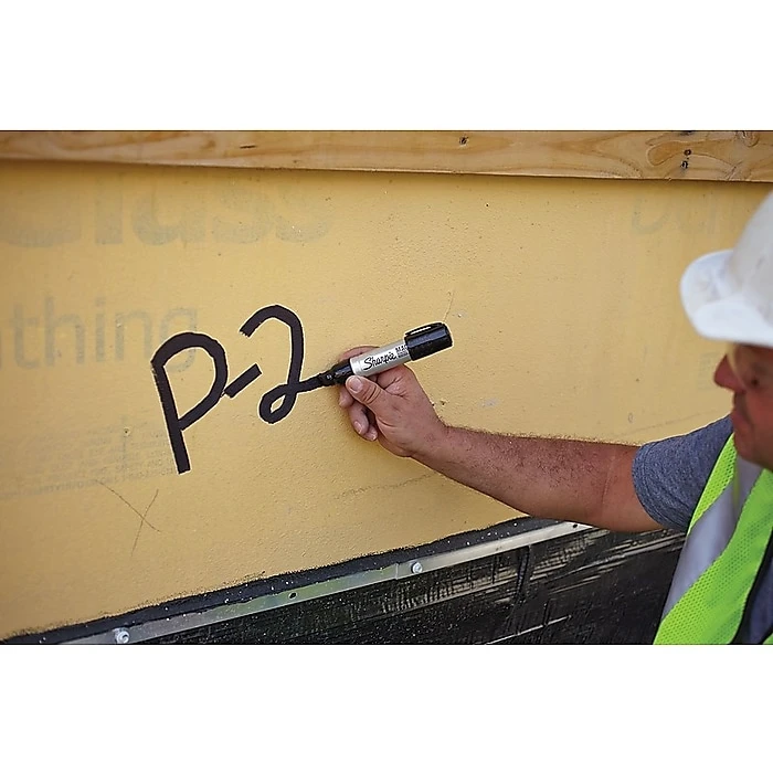 Sharpie Magnum Permanent Marker, Chisel Tip, Black (44001) 7 Sharpie Magnum Permanent Marker, Chisel Tip, Black (44001) - Image 5